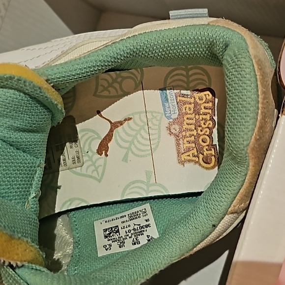 💯Auth PUMA x Animal Crossing™: New Horizons Future Rider Junior Size 5 S - Picture 3 of 11